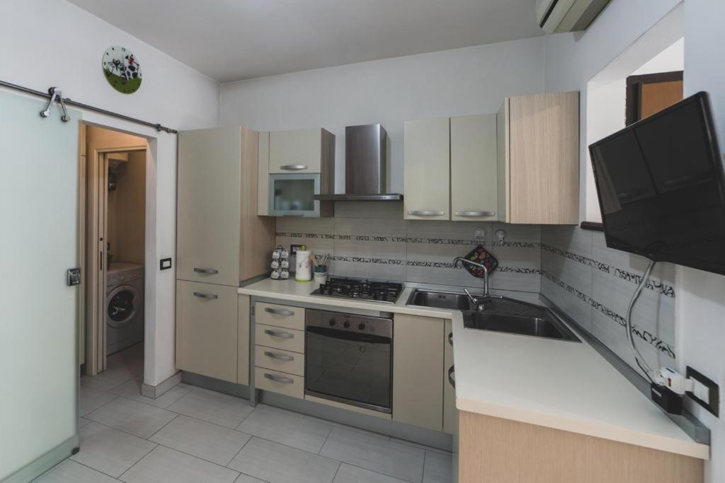Molly Apartment Порто Санто Стефано Экстерьер фото